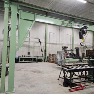 Kraan kleur groen Heer land water kolomkraan zwenkkraan werklast ketting kettingtakel